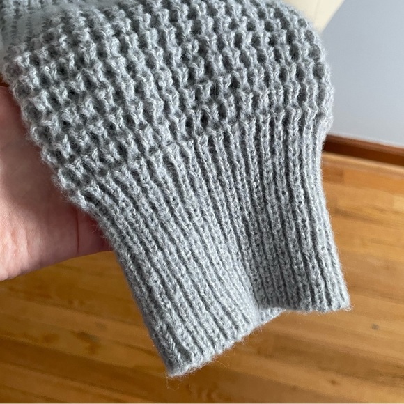 New In Colorful Trim Pullover Crew Neck Sweater- Size Large- NWT - Picture 8 of 12